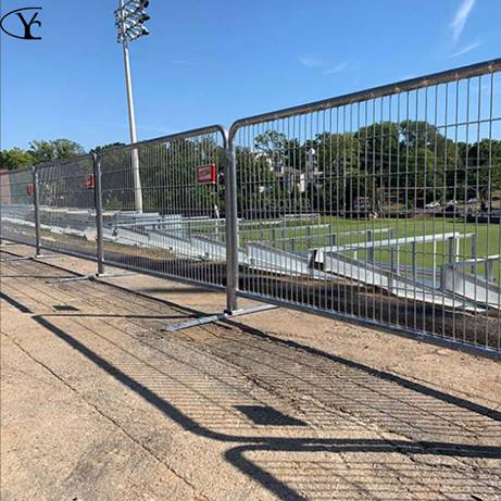 Roadblock fence