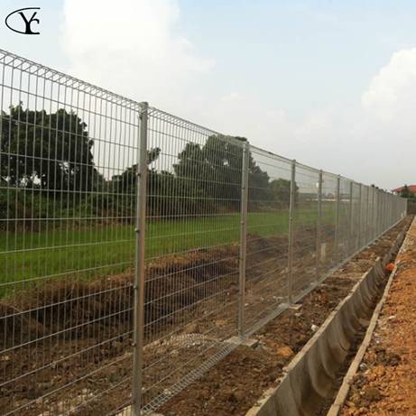 Roll top fence
