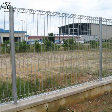 Roll top fence