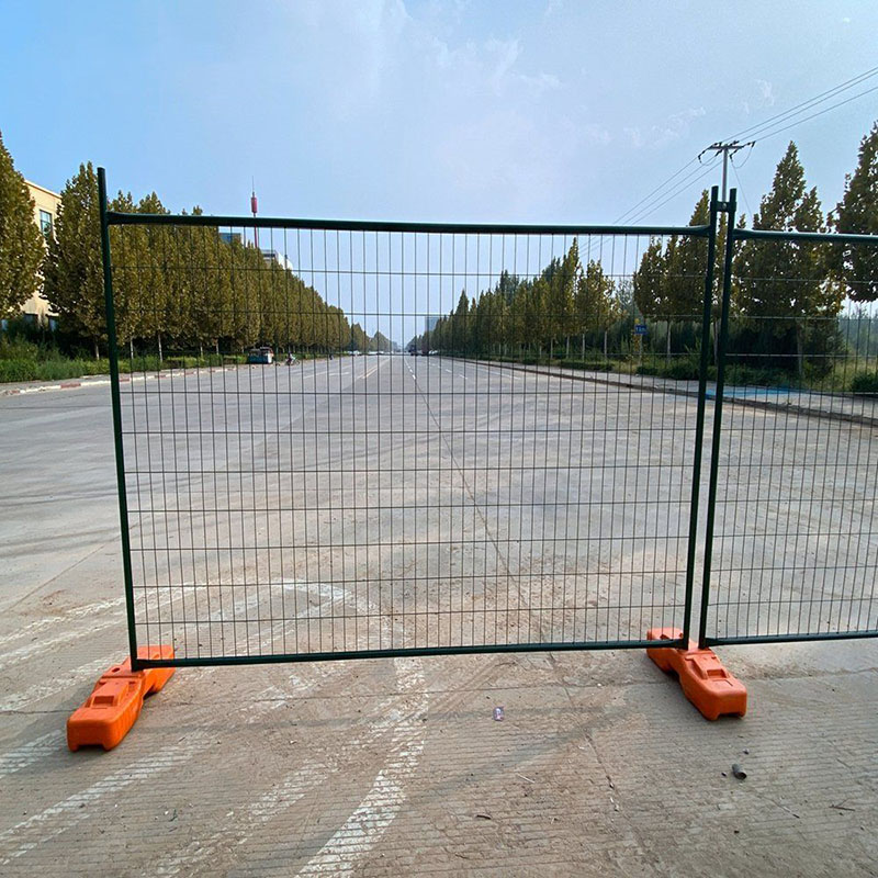 Temporary fence ready to be loaded into container
