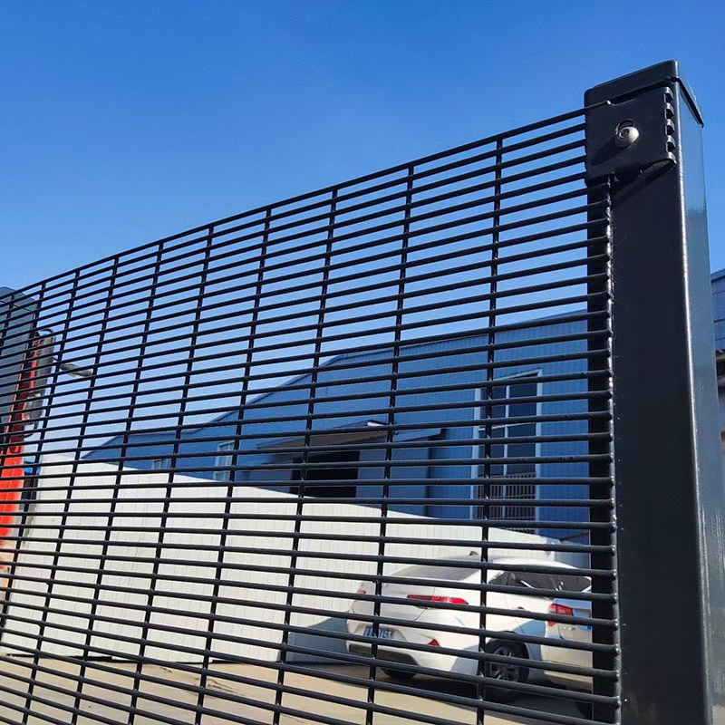 358 anti-climb mesh is being colored.