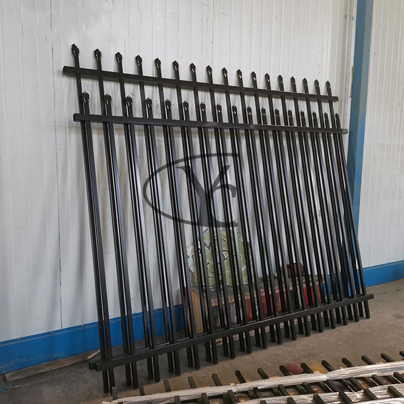 Zinc-steel fences are in high-speed production