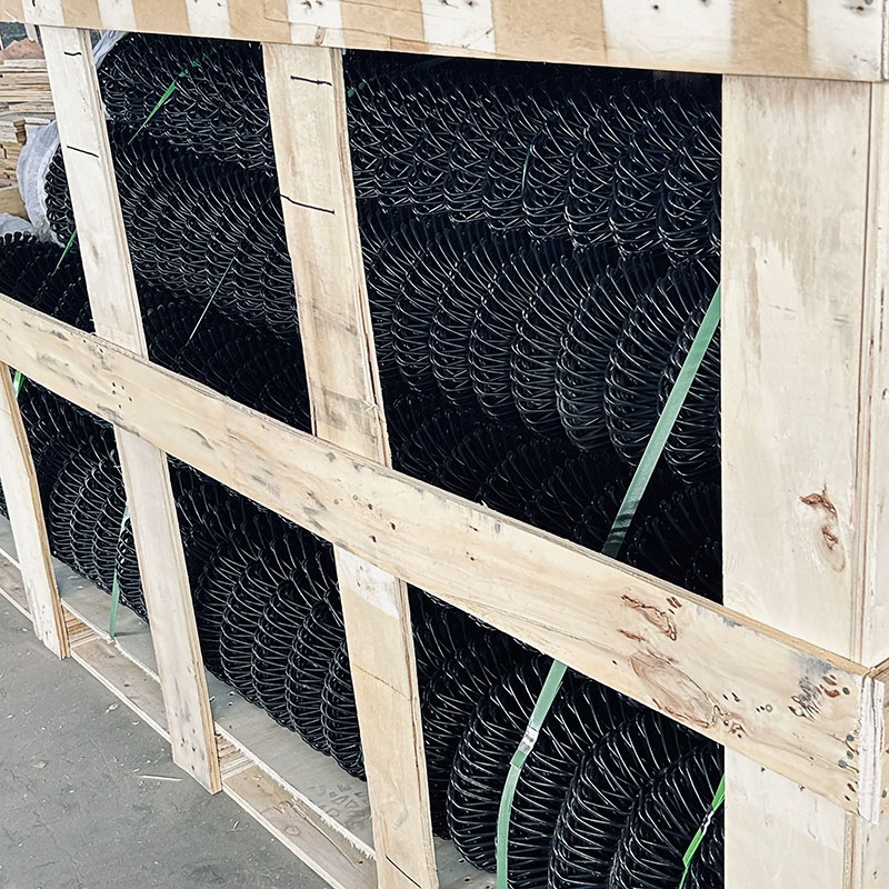 PVC-Coated Chain-Link Fence Shipped